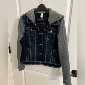 No Bo Hooded Jean Jacket with Fleece Lined Hood & Swatshirt Sleeves Sz. L fits M